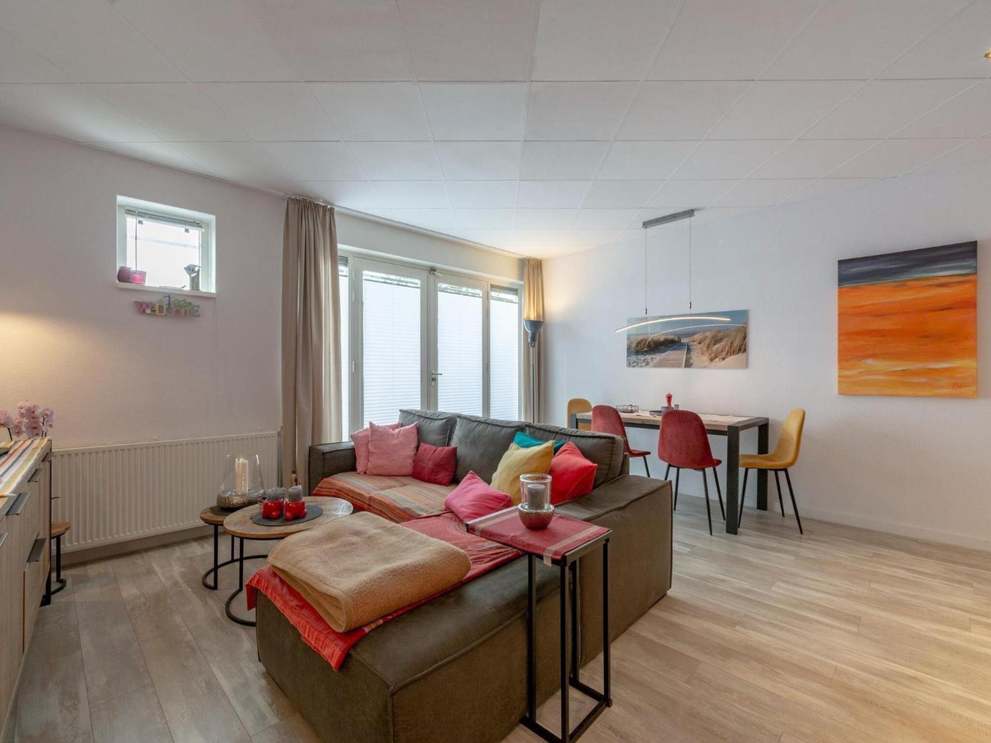 An Apartment That Is Attractively Furnished Julianadorp Exterior photo