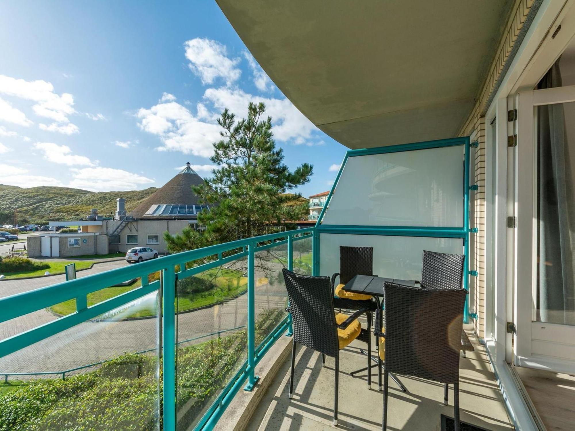 An Apartment That Is Attractively Furnished Julianadorp Exterior photo