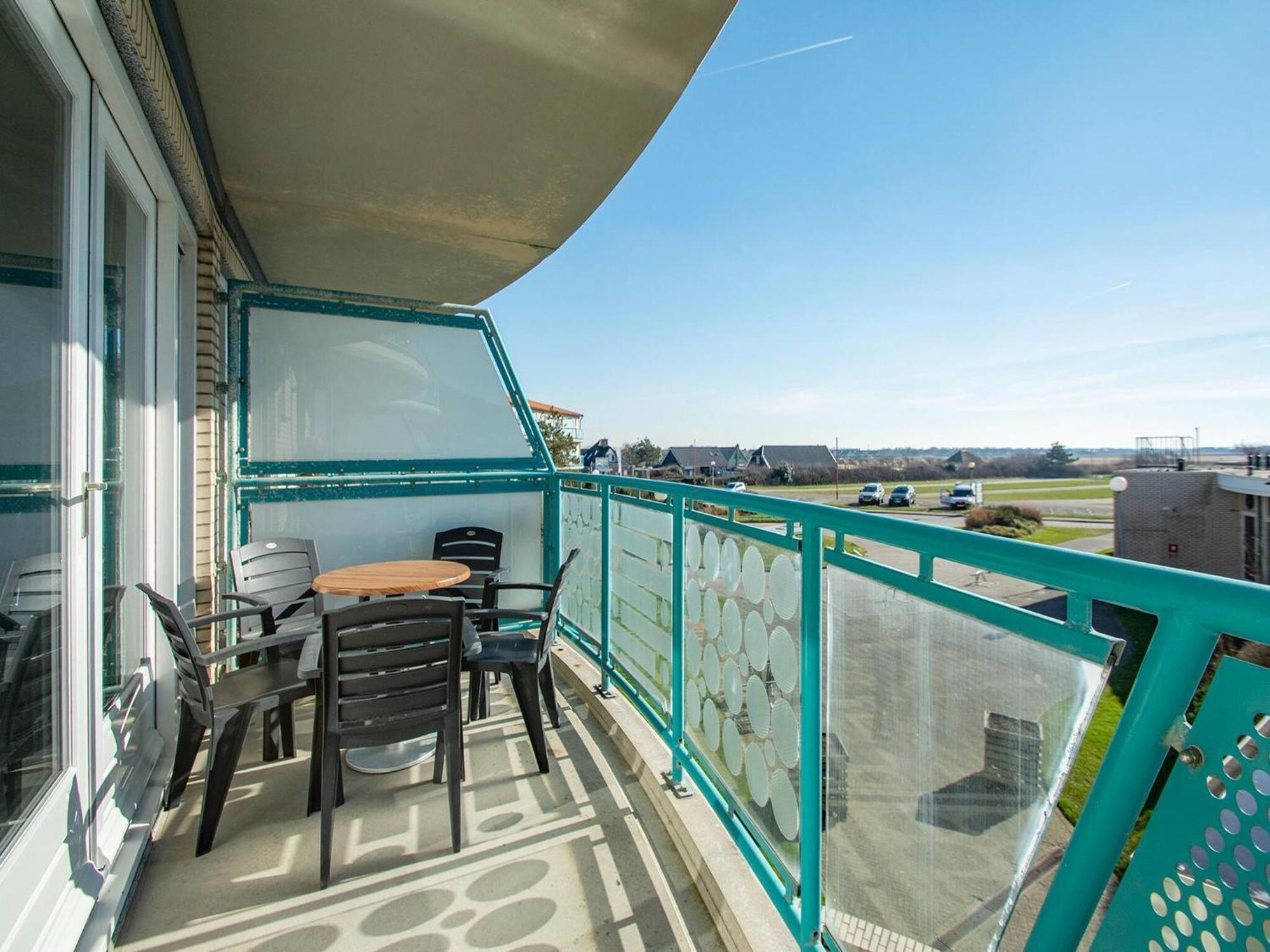 An Apartment That Is Attractively Furnished Julianadorp Exterior photo