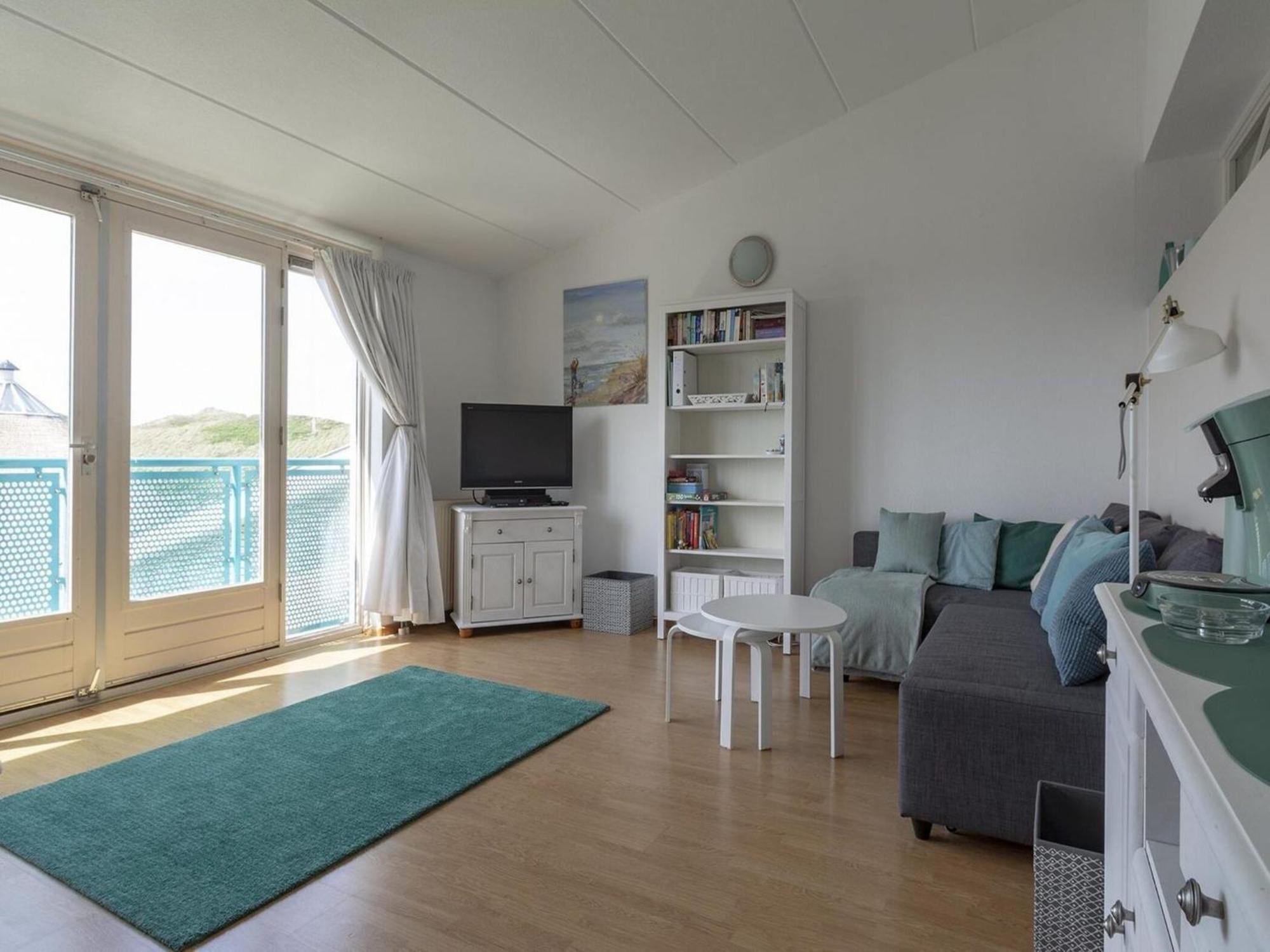 An Apartment That Is Attractively Furnished Julianadorp Exterior photo