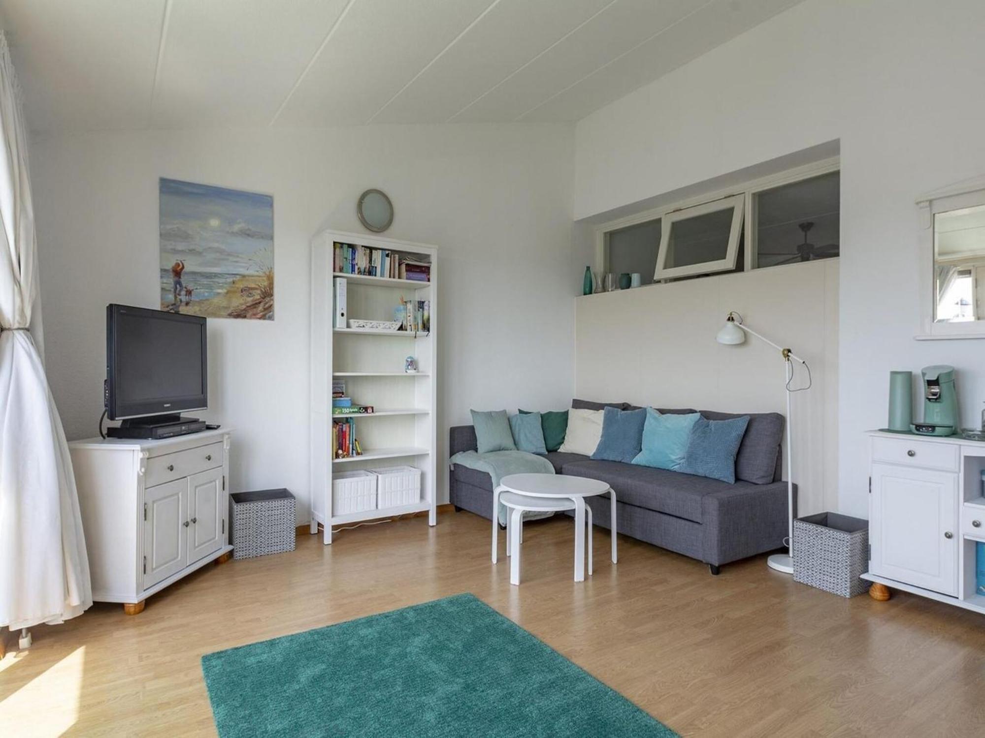 An Apartment That Is Attractively Furnished Julianadorp Exterior photo